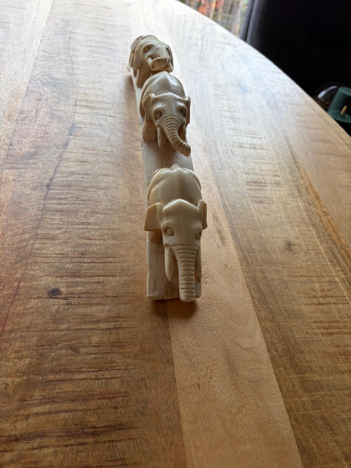olifanten op een rij - Decoratief beeldje, Ophalen of Verzenden
