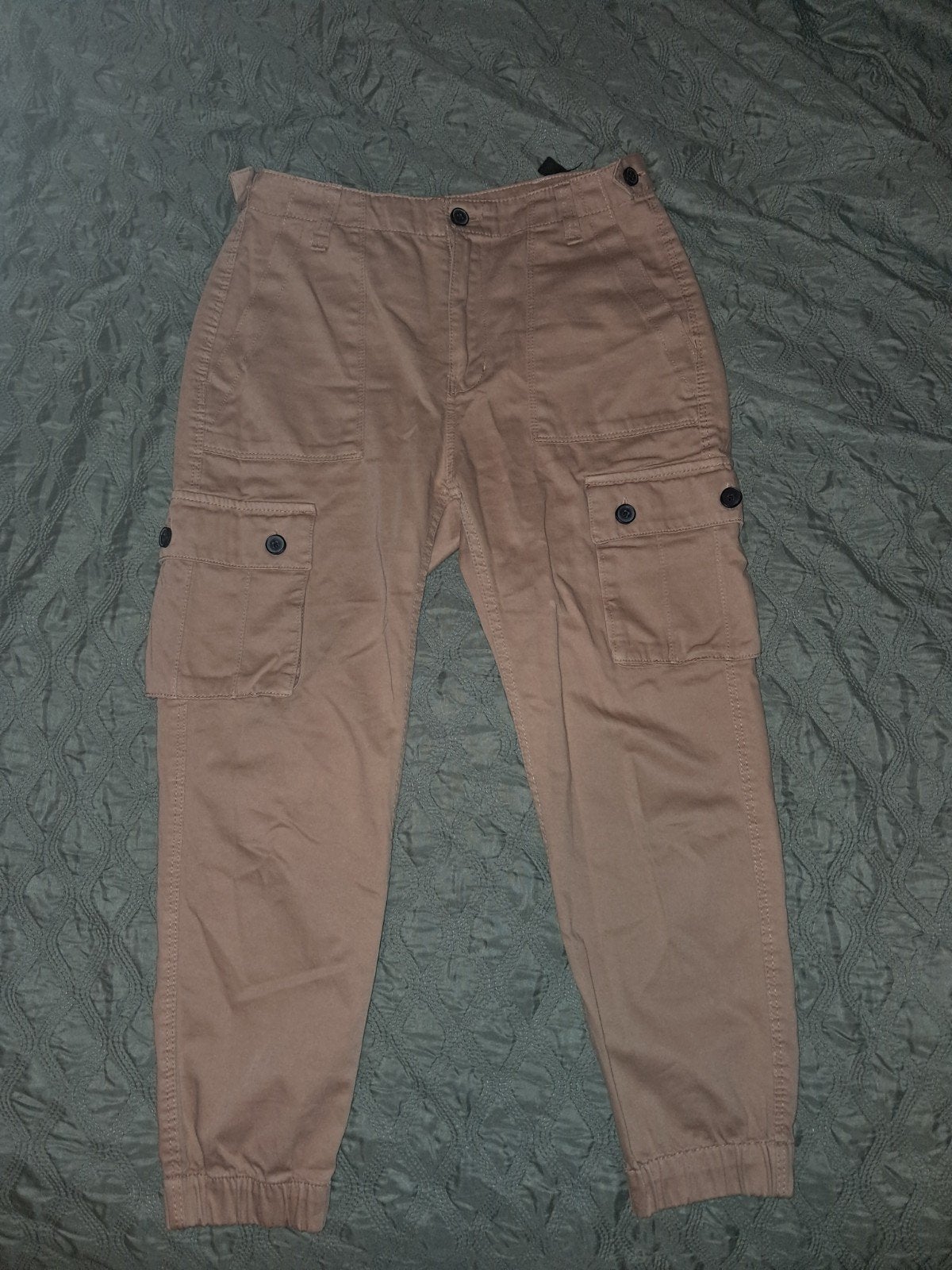 Bershka Cargo Broek - Beige - Maat 38/40 (M), Maat 38/40 (M), Beige, Zo goed als nieuw, Lang