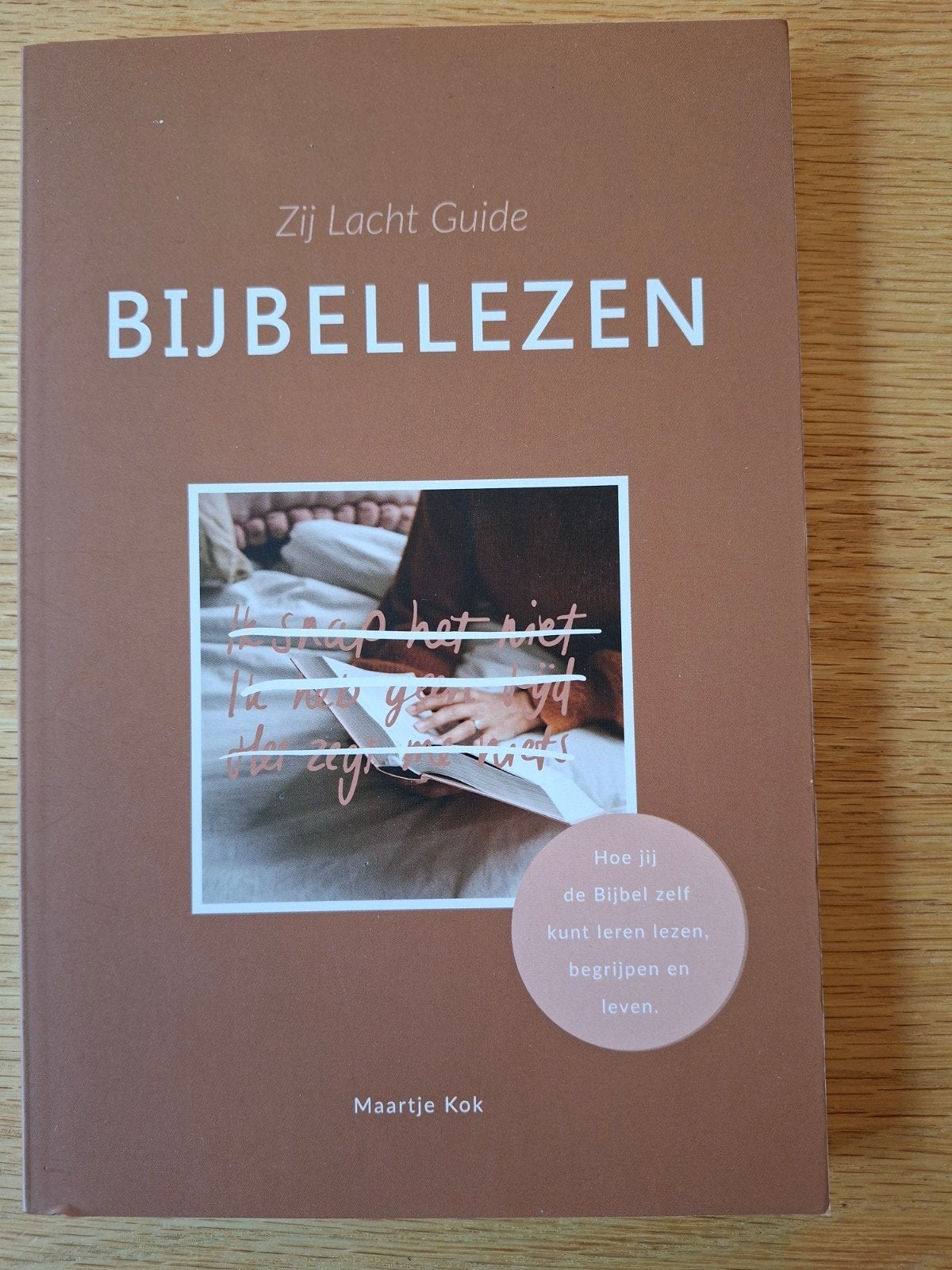 Guide Bijbellezen van Zij Lacht door Maartje Kok, Boeken, Godsdienst en Theologie, Ophalen of Verzenden, Nieuw, Maartje Kok, Christendom | Protestants