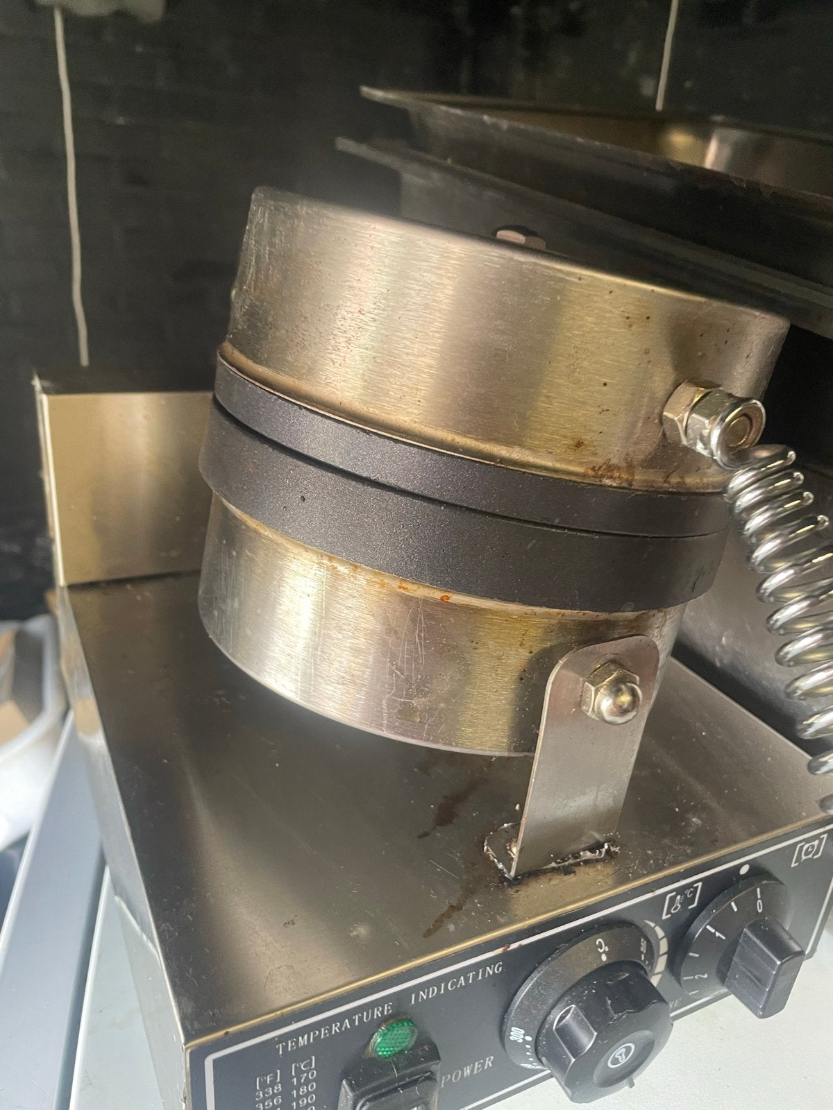 Ronde Ufo ijzer voor Ufo Burgers of Doner Ufo, Ophalen, Gebruikt