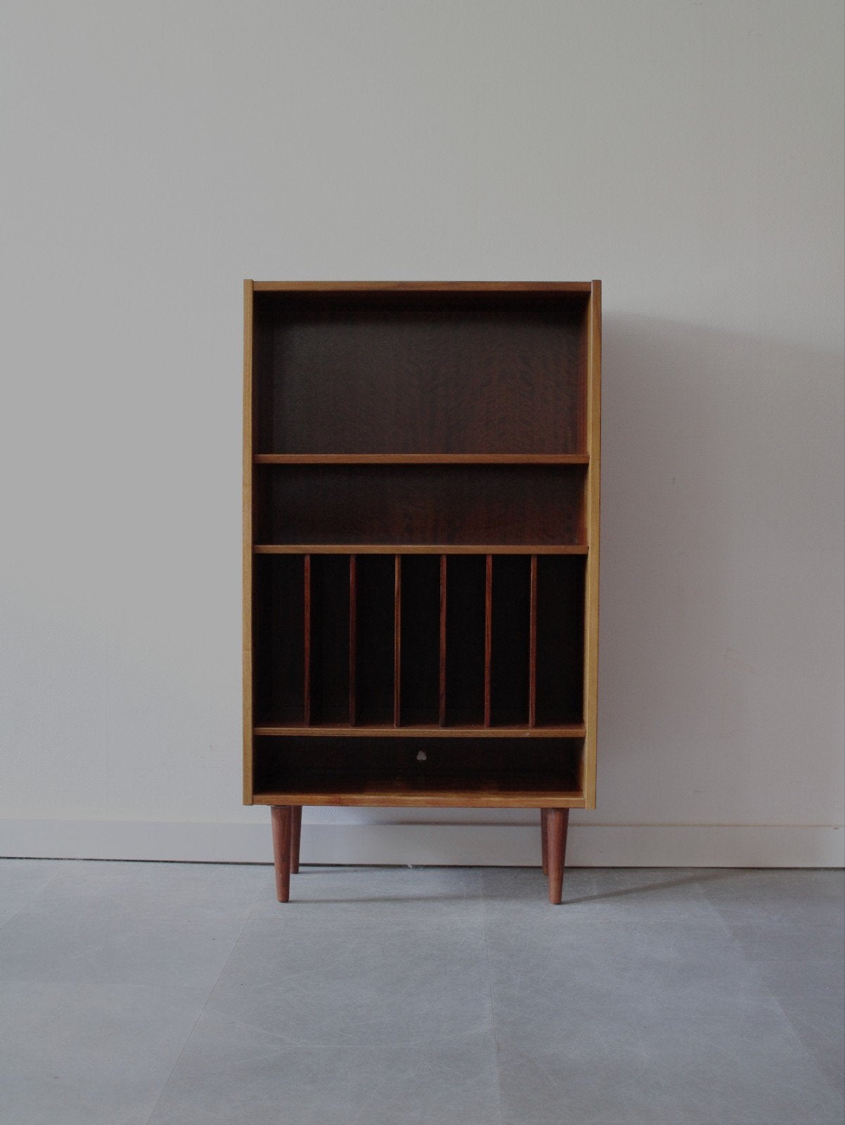 Vintage Deense platenkast/boekenkast in palissander, Huis en Inrichting, Gebruikt, Onbekend, Ophalen of Verzenden, Onbekend