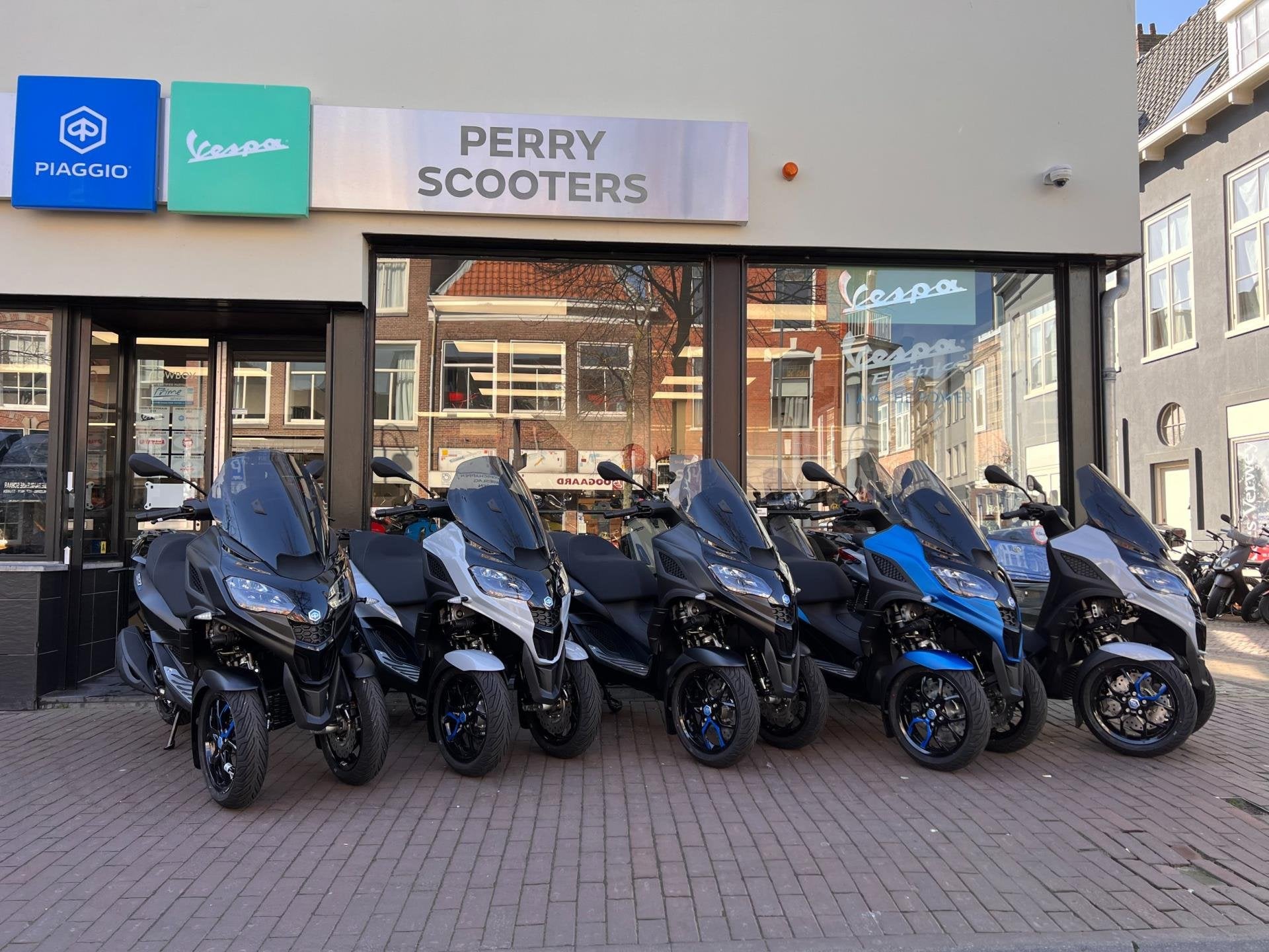 Piaggio 310 MP3 HPE Sport Euro5+ 2026 0KM | 4 Jaar Fabrieksg, Motoren, Motoren | Piaggio, Bedrijf, Scooter, 12 t/m 35 kW, ABS