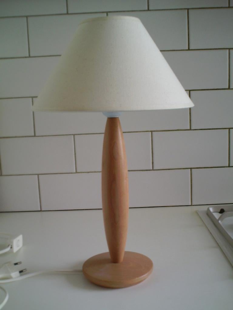 Mooie nieuwe tafellampen - voor weinig. Lampvoet OSLO + KAP, Ophalen of Verzenden, Nieuw