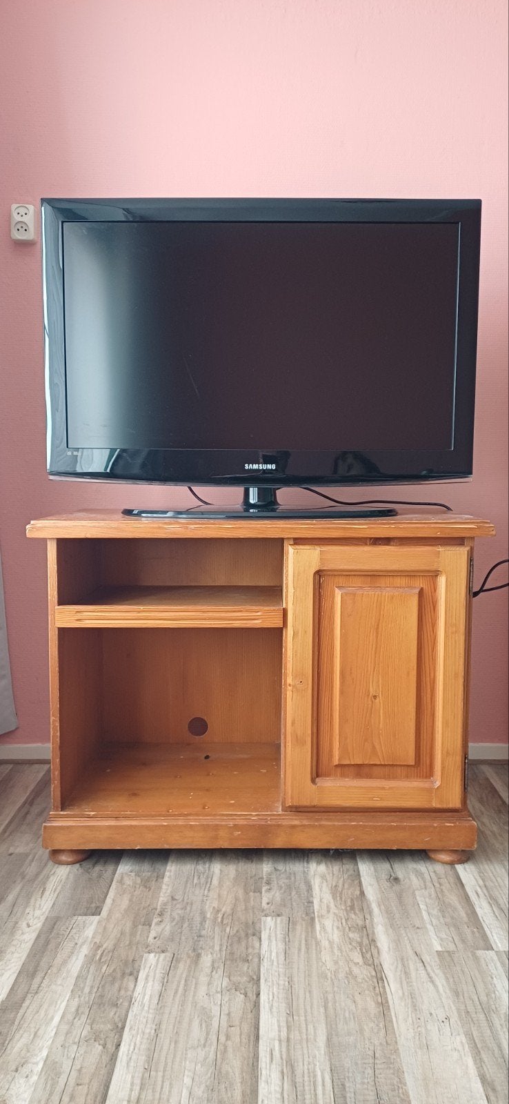 Samsung 37 inch LCD TV - kast mag gratis mee, Ophalen, Gebruikt, 25 tot 50 cm, Minder dan 100 cm