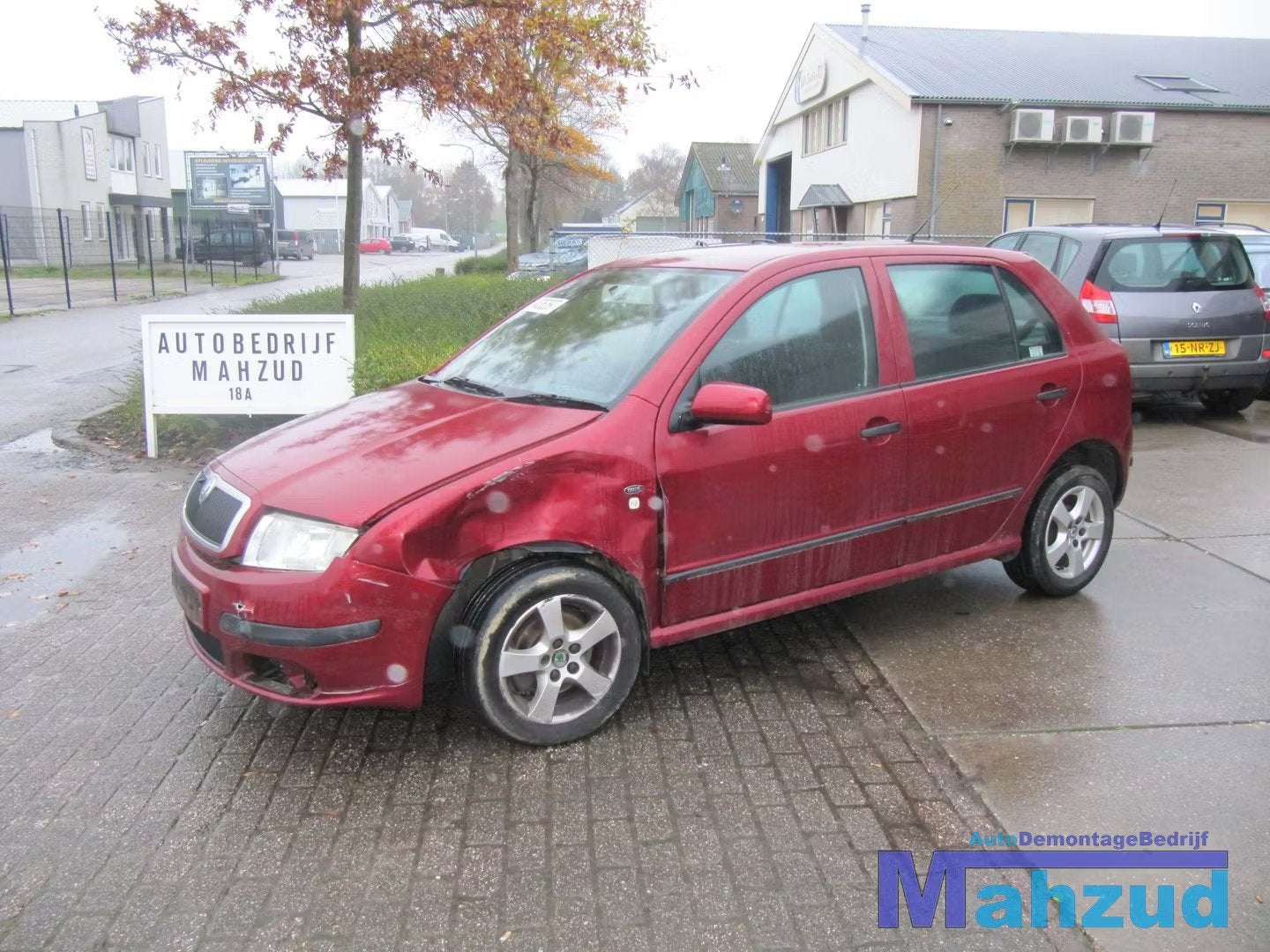 SKODA FABIA 5 DEURS INTERIEUR ZWART COMPLEET, Skoda, Skoda Auto a.s., Gebruikt, Infoline@skoda-auto.cz