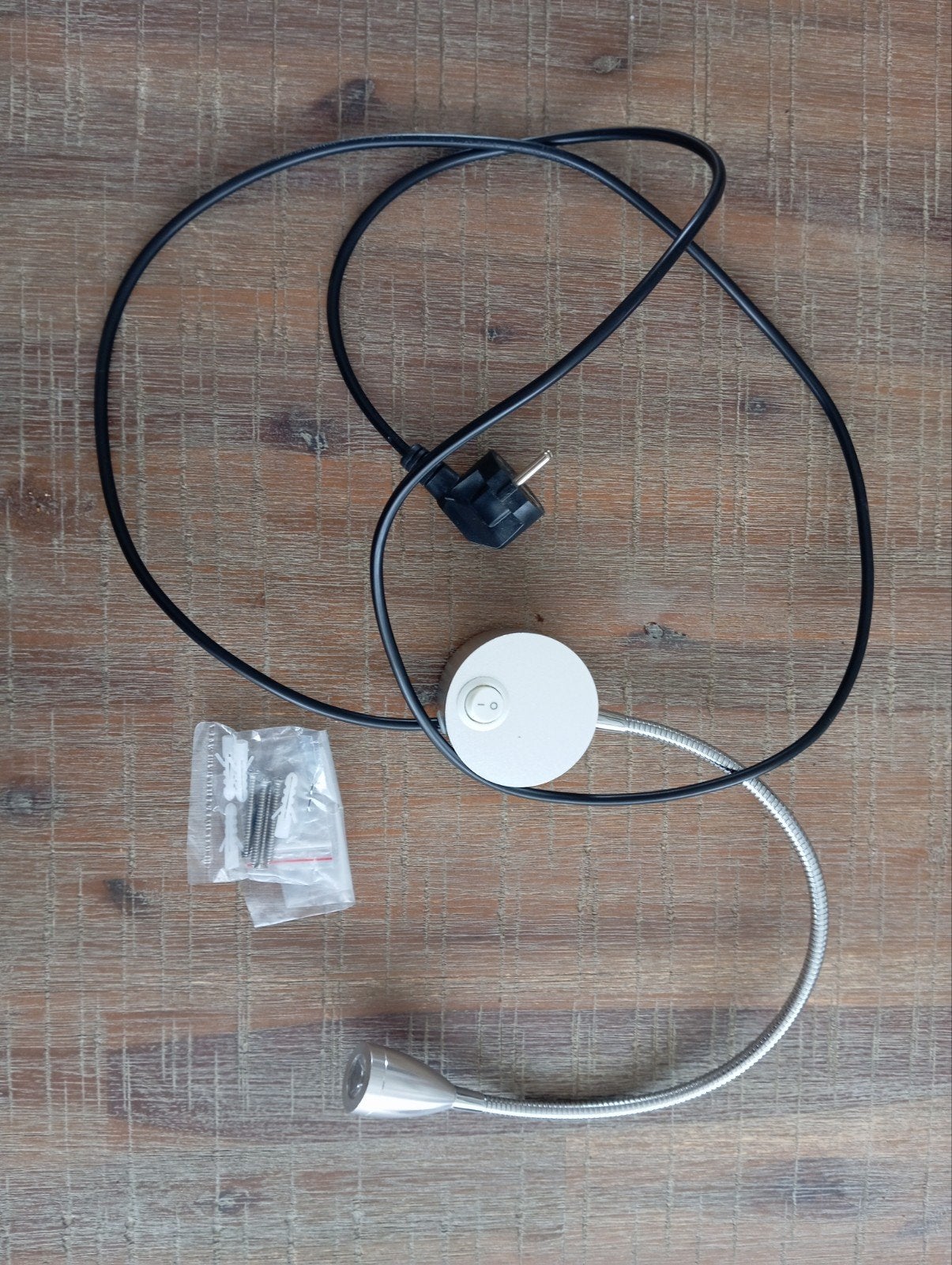 Zilverkleurig leeslampje met flexibele arm en schakelaar, Huis en Inrichting, Ophalen of Verzenden, Zo goed als nieuw, Zilver