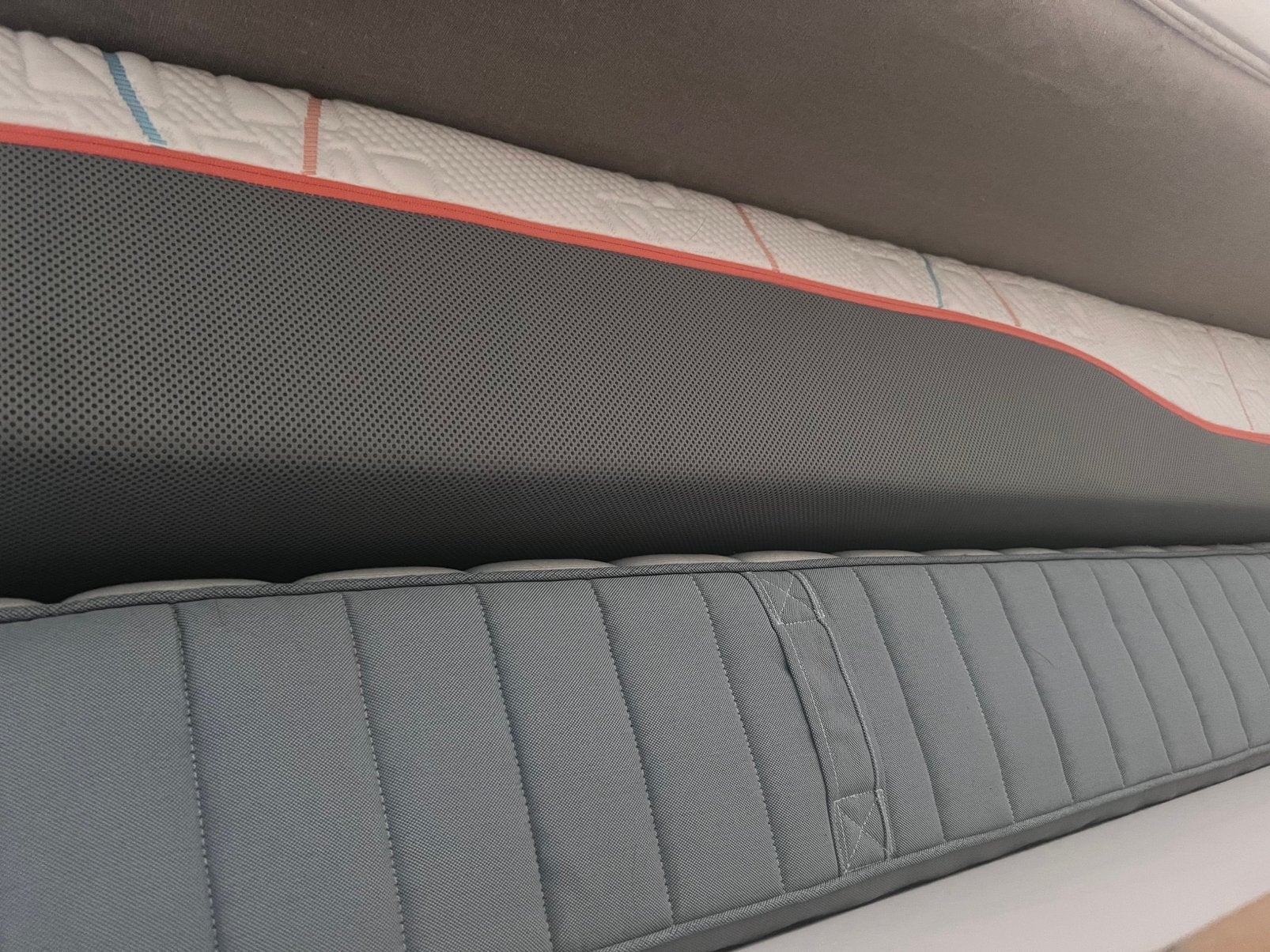 Nieuwstaat twee matrassen, Huis en Inrichting, Slaapkamer | Matrassen en Bedbodems, Ophalen, 90 cm, Eenpersoons, 210 cm