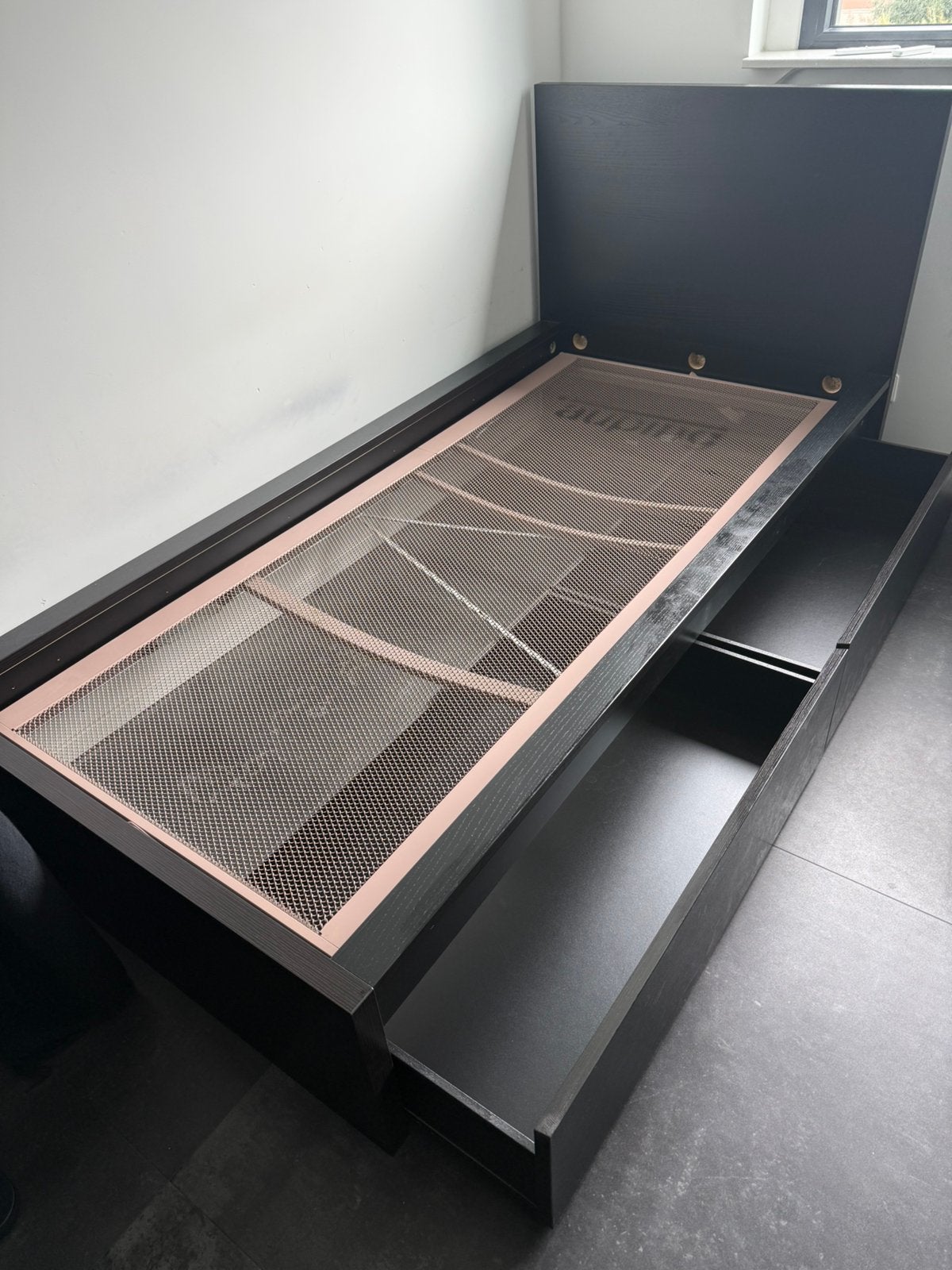 Ikea ombouw, Auping bedbodem, nachtkastje en opbergkast, Huis en Inrichting, Gebruikt, 90 cm, Eenpersoons, Zwart
