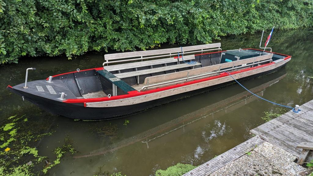 Polderschuit,  12 tot 15 personen,, Watersport en Boten, Overige merken, Binnenboordmotor, 25 cm, Zo goed als nieuw