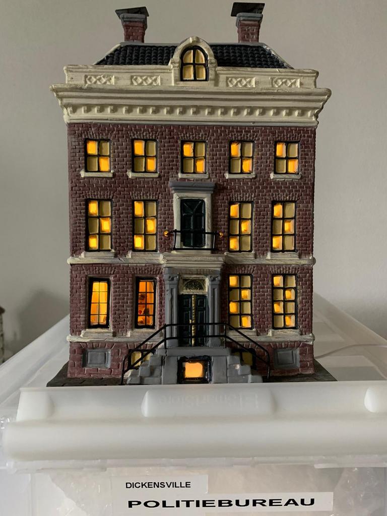 Politie bureau Leeuwarden, Diversen, Ophalen of Verzenden, Zo goed als nieuw