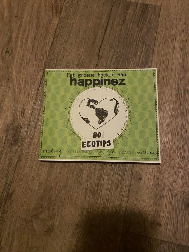 Happinez - Het groene boekje - 80 Ecotips, Ophalen of Verzenden, Zo goed als nieuw, Dieet en Voeding