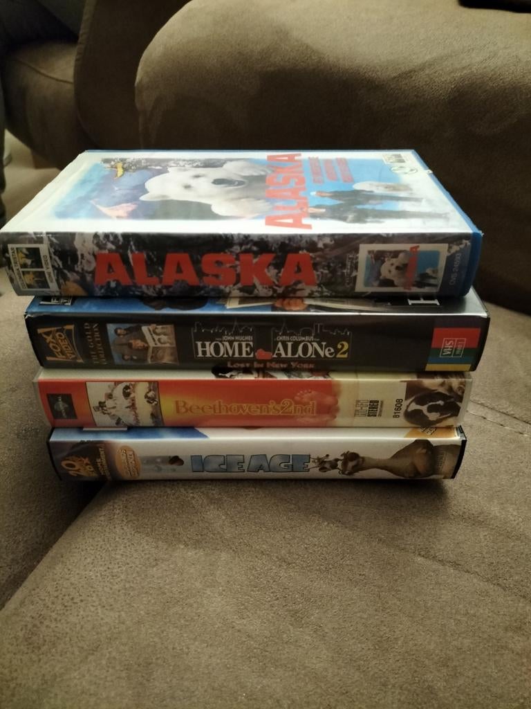 Vier films videobanden VHS, Alle leeftijden, Ophalen of Verzenden, Zo goed als nieuw