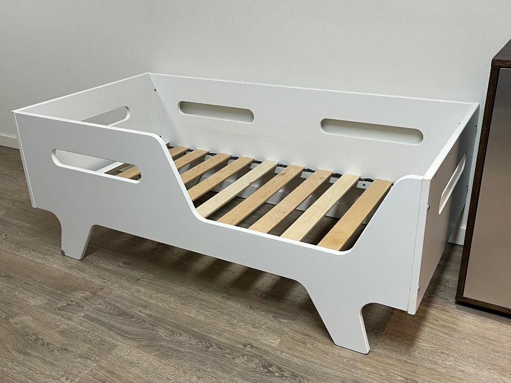 Kleuterbed (140x70cm), Kinderen en Baby's, Kinderkamer | Bedden, Ophalen, Gebruikt, 70 tot 85 cm, 140 tot 160 cm