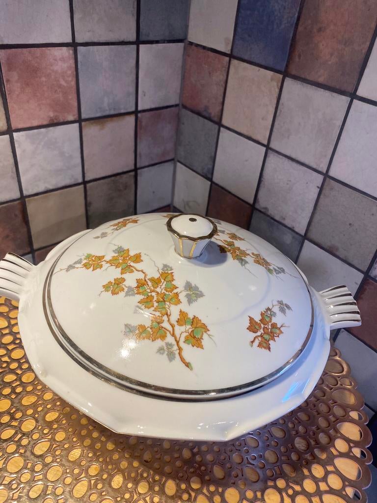 Limoges,Veritable L.A. Porcelaine,antieke dekschaal, Antiek en Kunst, Ophalen of Verzenden