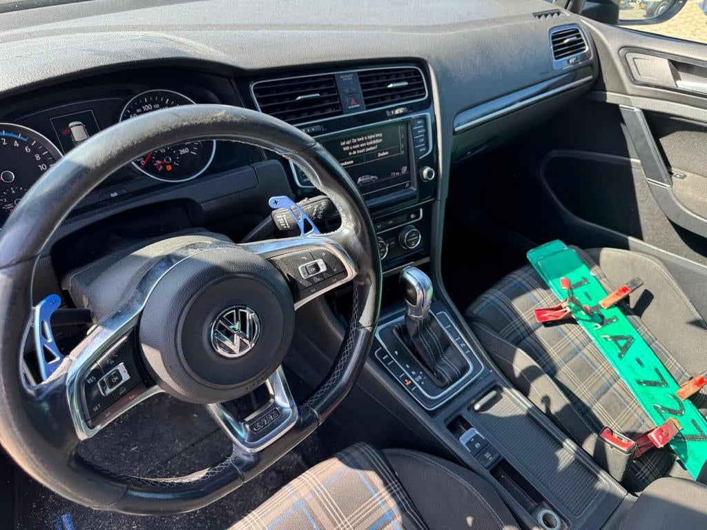 Volkswagen Golf 1.4 TSI Phev 204pk 5D DSG 2015 Zwart, Zwart, 1395 cc, 1499 kg, 149 pk
