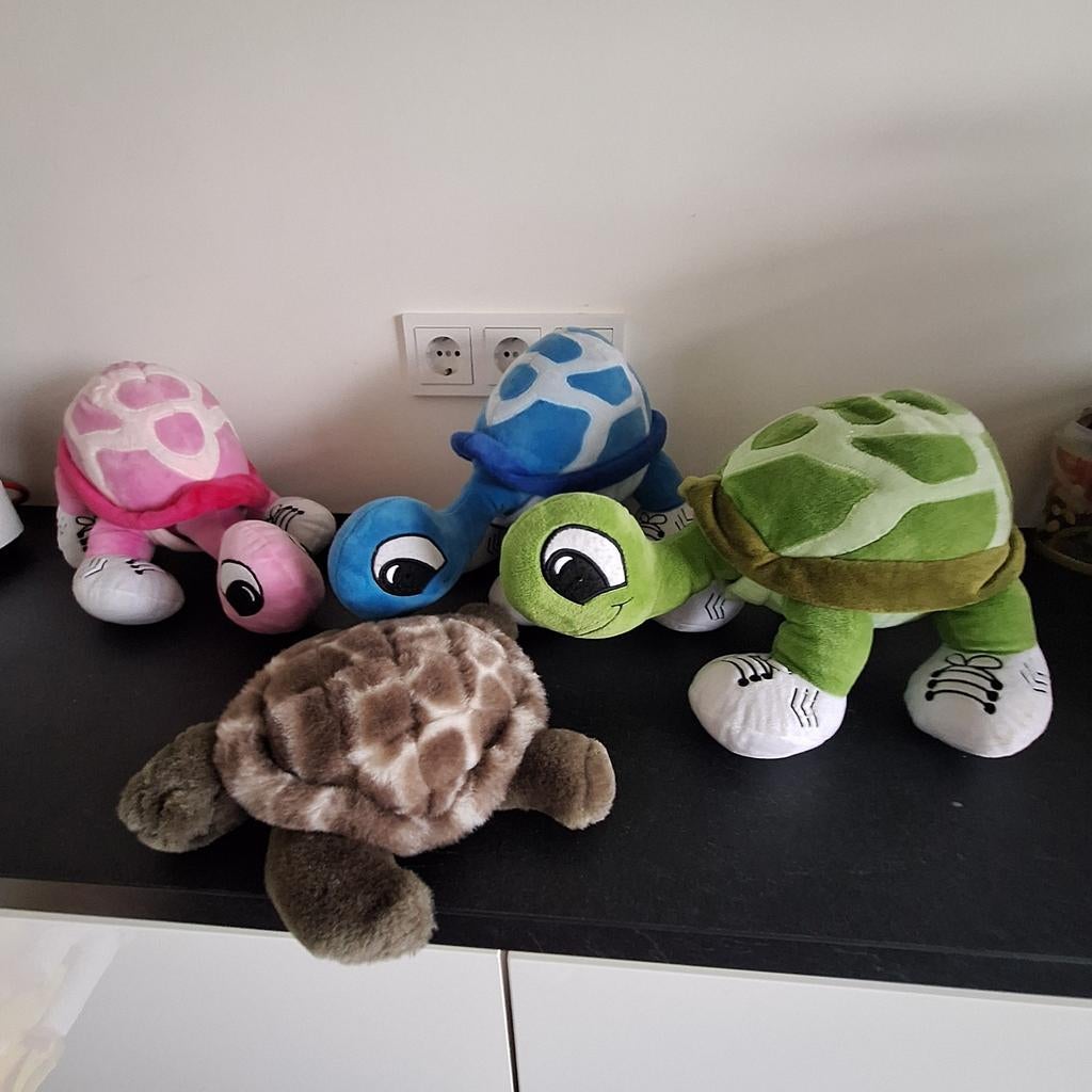 4 pluche schildpadden, Ophalen of Verzenden, Zo goed als nieuw, Overige typen