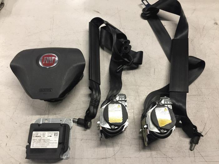 Airbag set van een Fiat Doblo, Ophalen of Verzenden, 3 maanden garantie, Gebruikt, Fiat