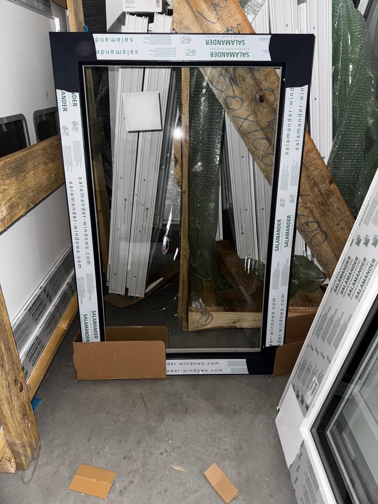 Nieuwe Salamander kozijnen 9010 houtnerf binnen buiten, Verzenden, Nieuw, Kunststof, Raamkozijn