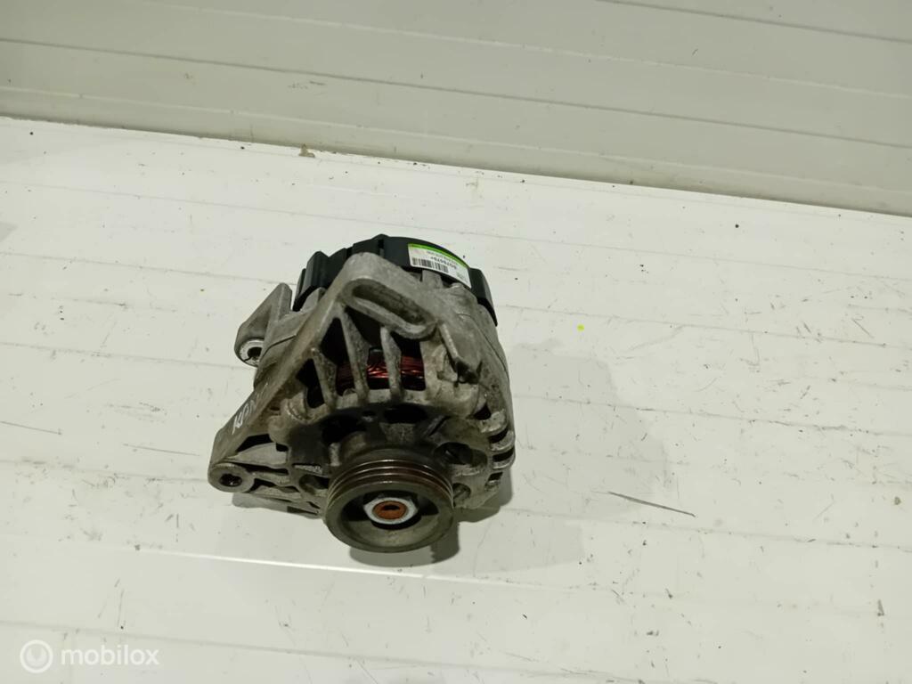 Dynamo Renault 575578075000, Ophalen of Verzenden, Gebruikt
