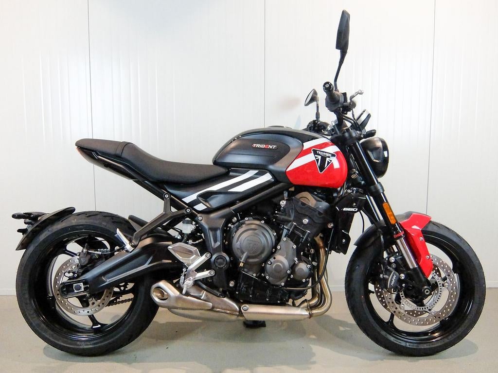 TRIUMPH TRIDENT 660 (bj 2025), Motoren, 4 cilinders, Onbekend, Onbekend, TRIUMPH