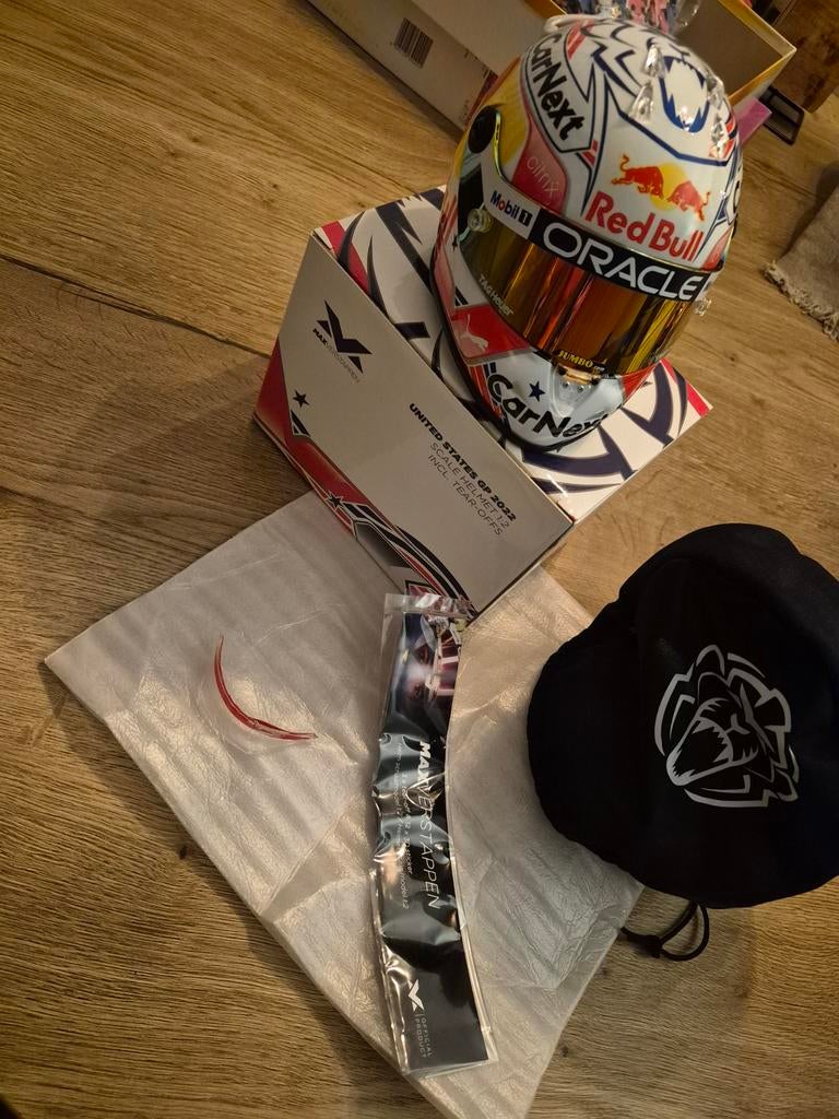 Max Verstappen Helm Schaal 1:2 United States, Verzamelen, Automerken, Motoren en Formule 1, Ophalen of Verzenden, Zo goed als nieuw