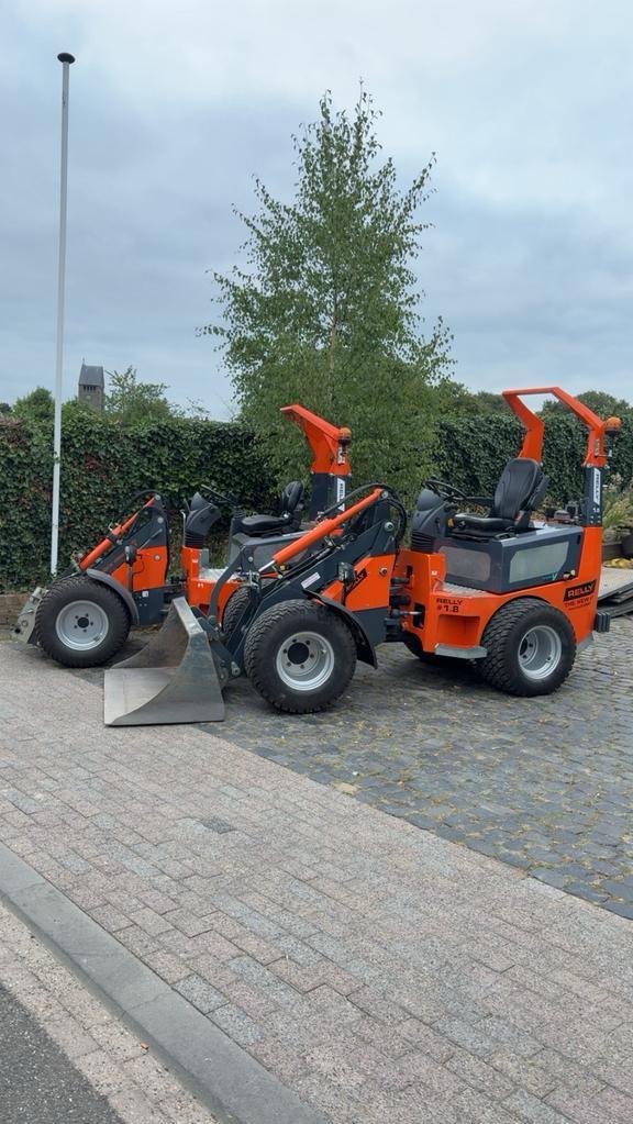 Relly, de nieuwe #1 miniloader, Ophalen, Wiellader of Shovel