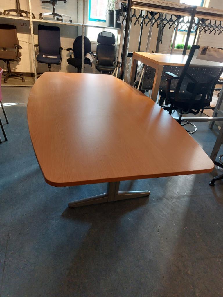 Forse vergader / kantine tafel, ovaal model, 240 x 120 cm., Overige houtsoorten, Gebruikt, 100 tot 150 cm, .