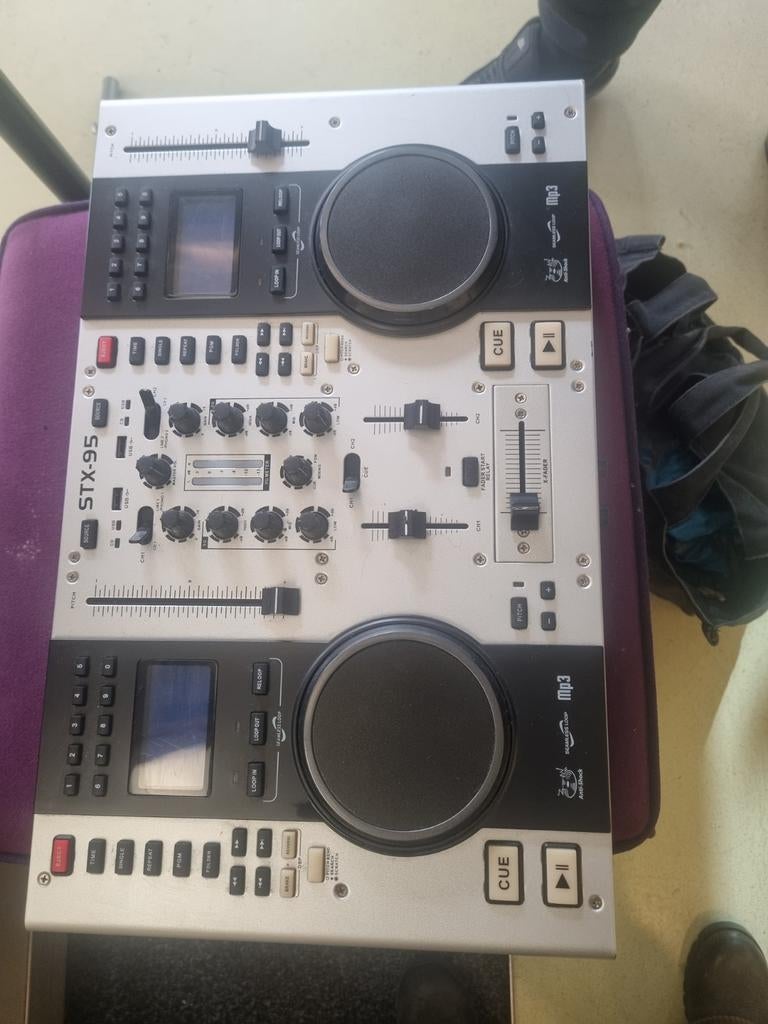 Skytec STX-95 DJ Set - Gebruikt, Kluisstraat 33, 4879 BM Etten-Leur, Nederland, Ophalen, Overige merken, Gebruikt