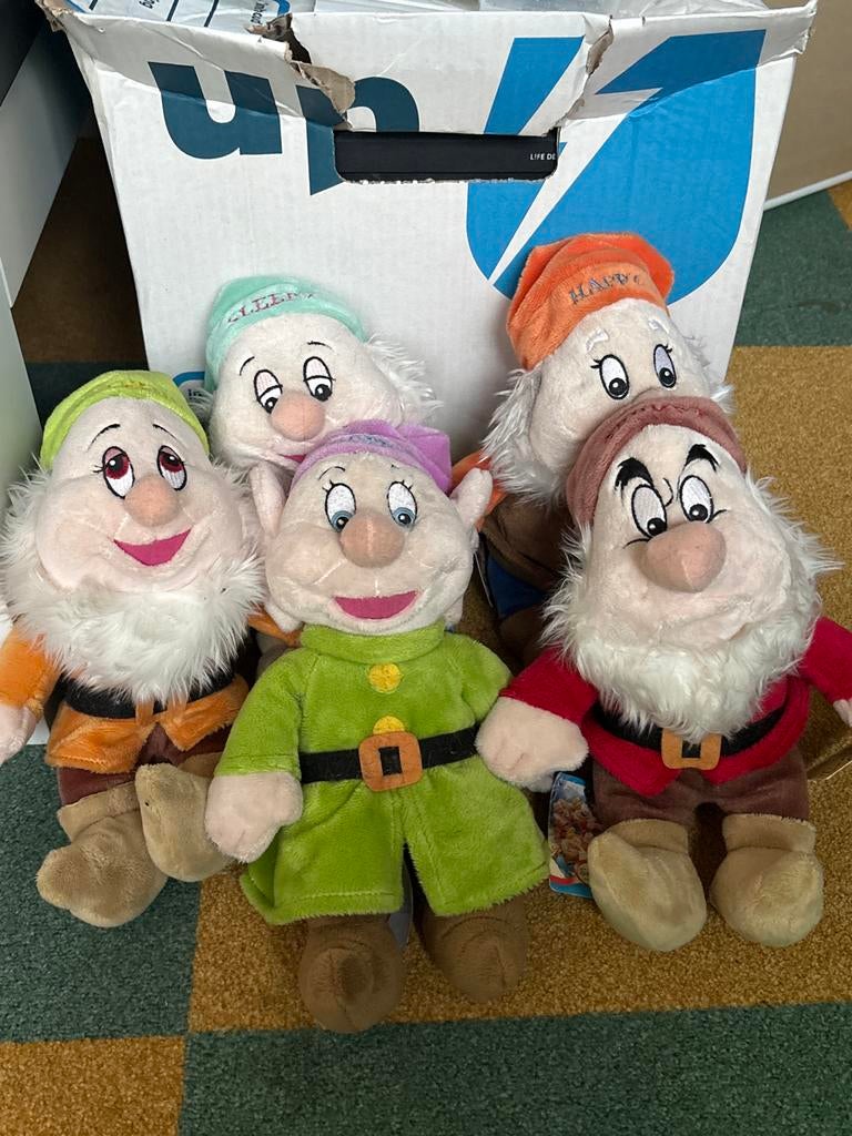 Sneeuwwitje en de Zeven Dwergen Knuffels, Ophalen of Verzenden, Zo goed als nieuw, Overige typen