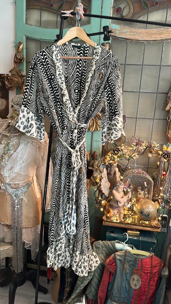 Bindi, ruimvallende wikkeljurk. XXL, Kleding | Dames, Jurken, Ophalen of Verzenden, Zo goed als nieuw, Maat 46/48 (XL) of groter