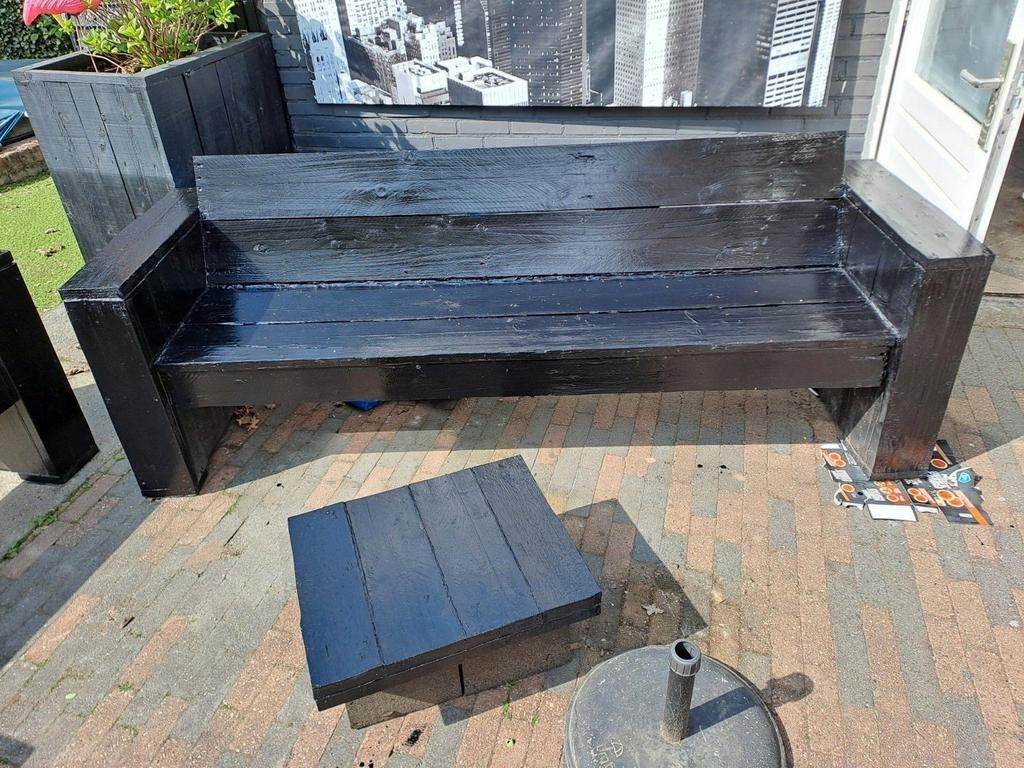 Steigerhouten banken met bijbehorende tafel, Ophalen, Gebruikt, Hout