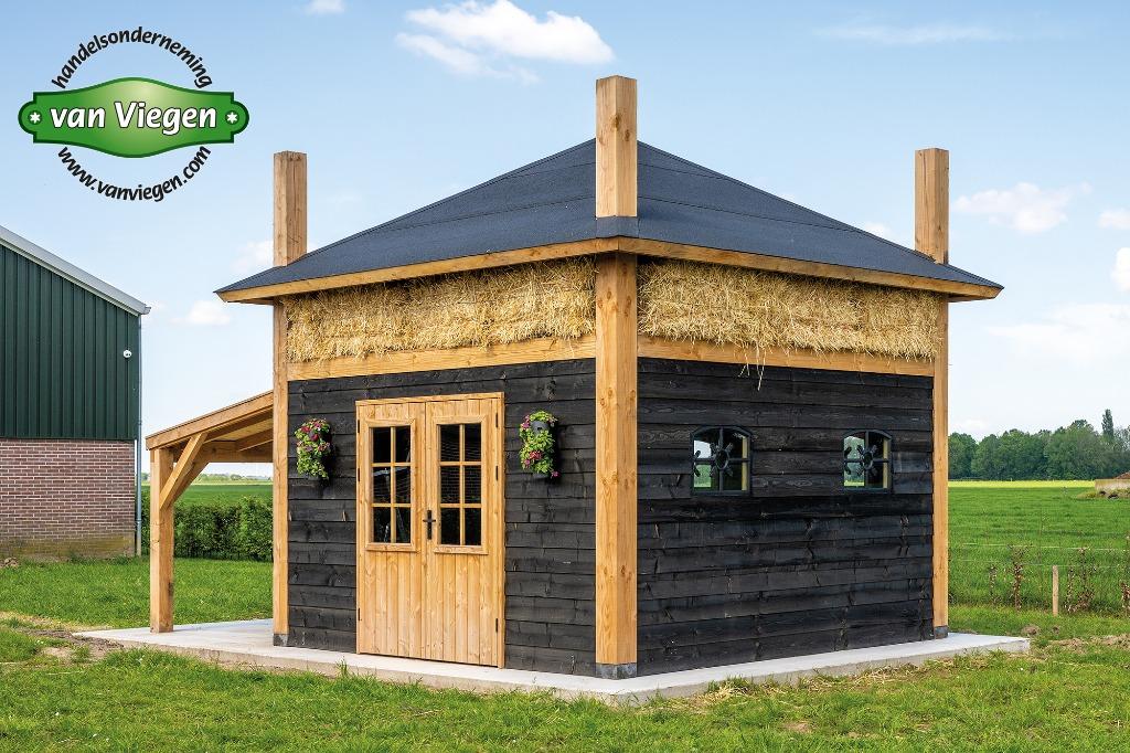 Grote Hooiberg als tuinhuis, berging of als dierenverblijf, Tuin en Terras, 200 tot 400 cm, 3 ramen of meer, 250 tot 500 cm, Schuur