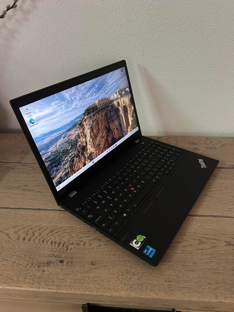 Lenovo ThinkPad P15s Gen 2| i7-11th | 32GB |1TB SSD |NVIDIA, Met videokaart, 2 tot 3 Ghz, UK, Refurbished