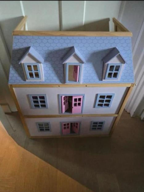Houten poppenhuis, Ophalen of Verzenden, Zo goed als nieuw, Poppenhuis