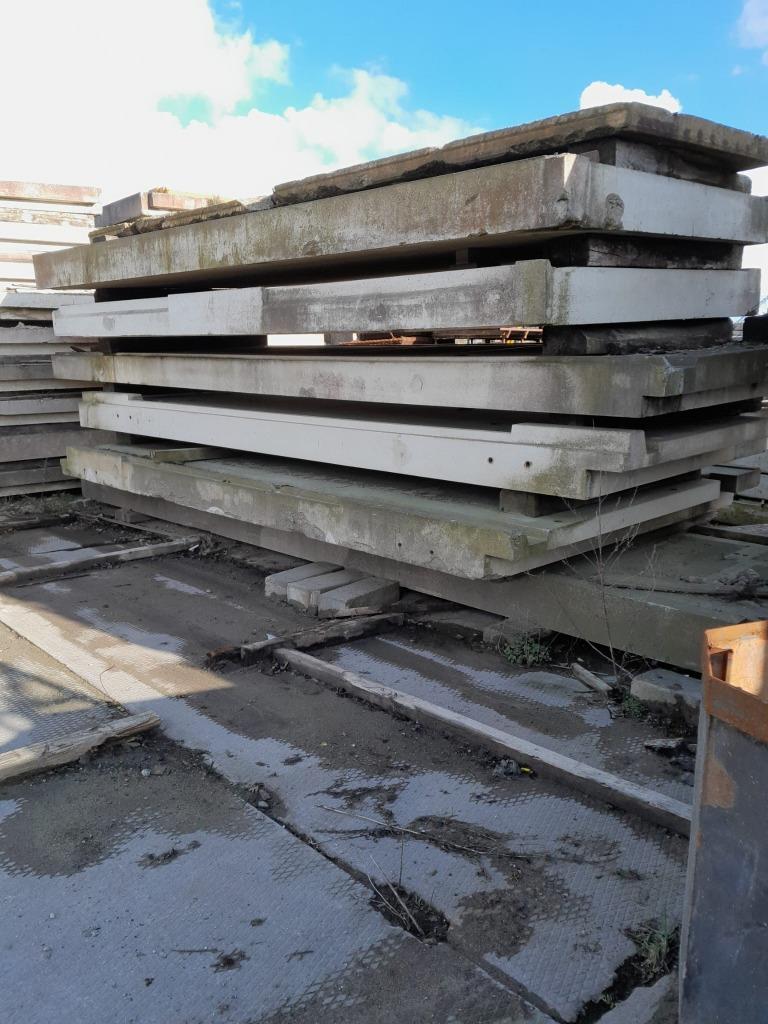 Betonplaten, Ophalen