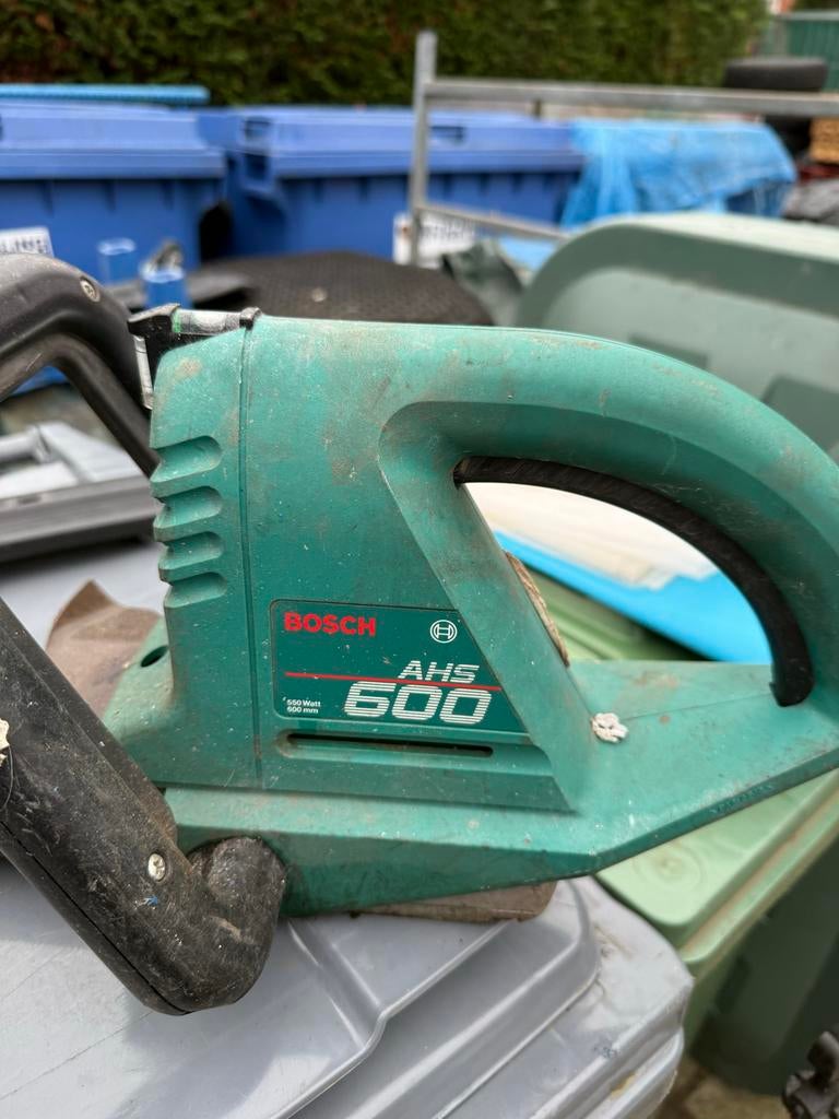 Bosch AHS 600 Elektrische Snoeischaar, Ophalen of Verzenden, Gebruikt, Elektrisch