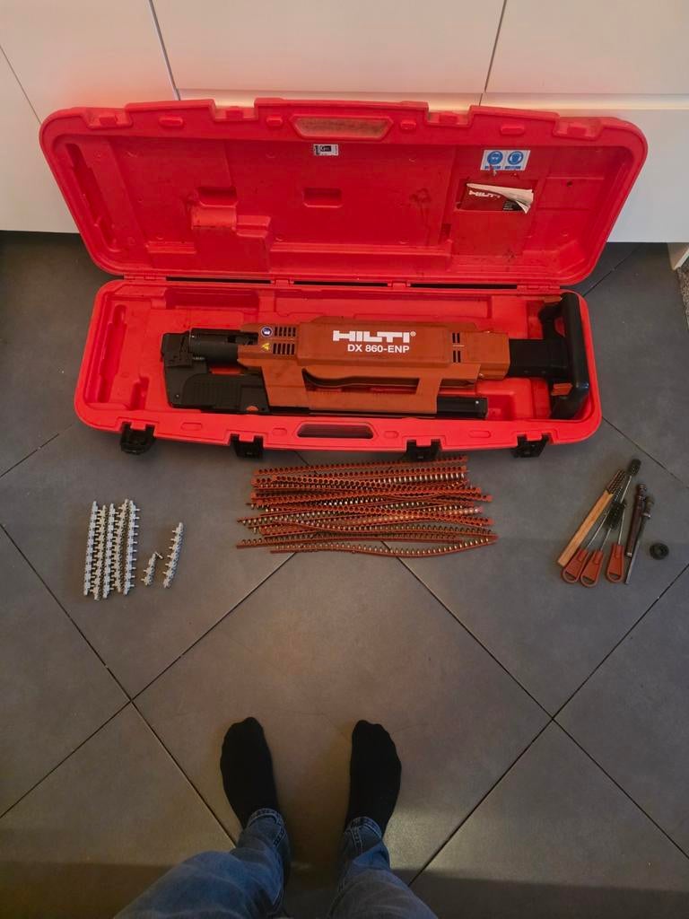 Hilti DX 860-ENP Nagelpistool met accessoires, Doe-het-zelf en Verbouw, Ophalen of Verzenden, Gebruikt