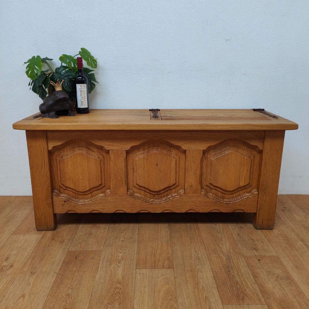 Antieke eikenhouten dekenkist speelgoedkist kist, Valkenswaard, Gebruikt, 50 tot 100 cm, Info@flashbackfurniture.nl