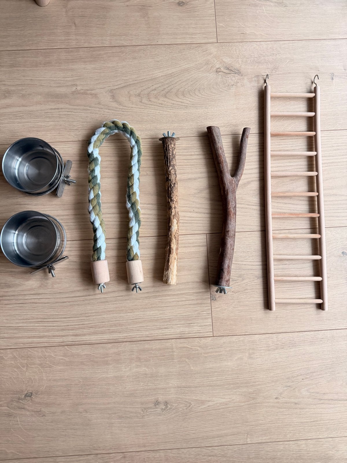 sticks for a parrot's cage, 2 plates and a ladder., Dieren en Toebehoren, Vogels | Toebehoren, Ophalen
