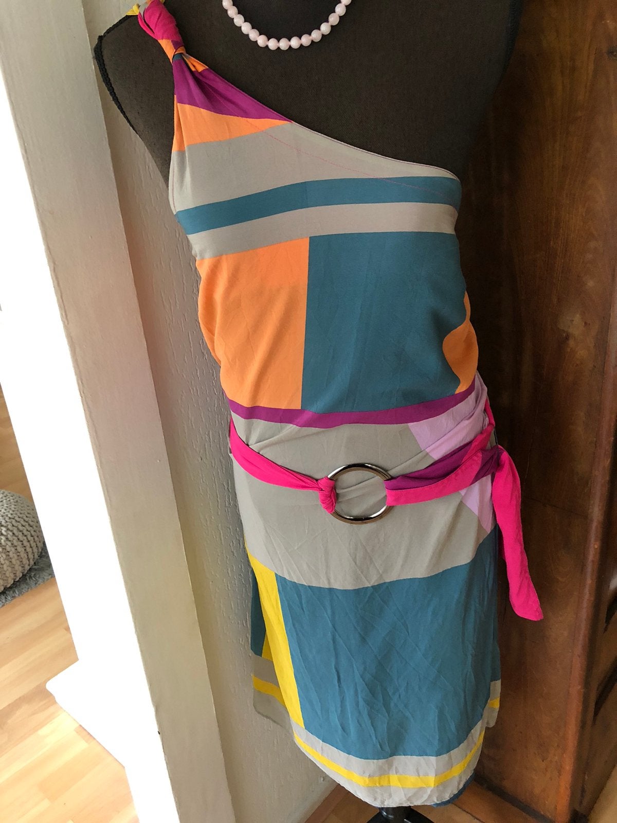 Essentieel antwerp zijde jurk 38, Kleding | Dames, Jurken, Verzenden, Zo goed als nieuw, Maat 38/40 (M)