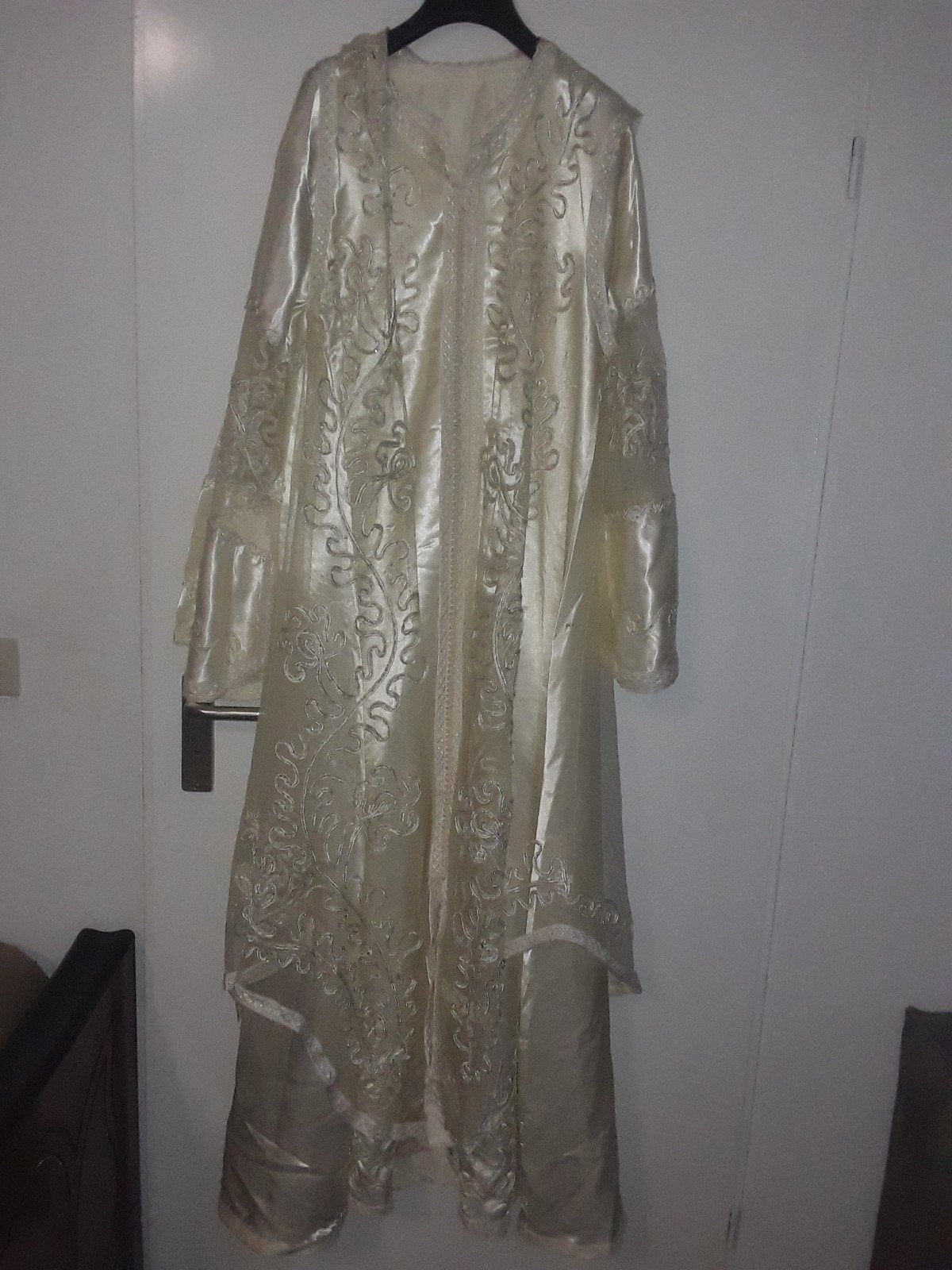 Elegante Crèmekleurige Galajurk/Caftan met Borduurwerk, Kleding | Dames, Maat 38/40 (M), Galajurk, Overige kleuren, Ophalen of Verzenden