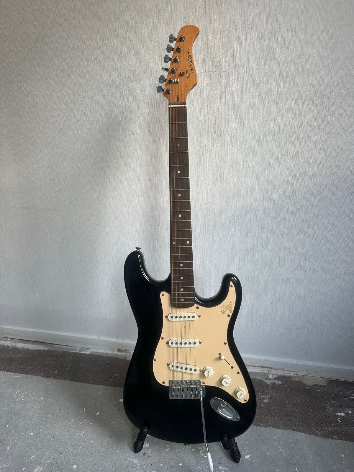 Tenson elektrische gitaar, zwart, Stratocaster-stijl, Ophalen, Gebruikt, Solid body, Overige merken