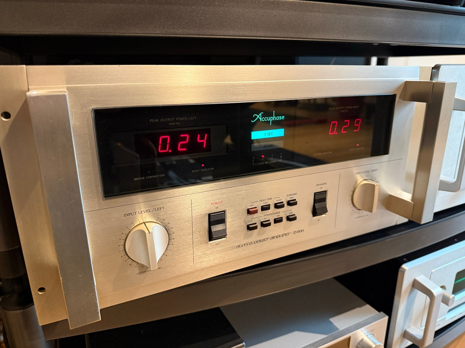 Accuphase P-600 Eindversterker - High-End Audio, Gebruikt, 120 watt of meer, Stereo, Ophalen