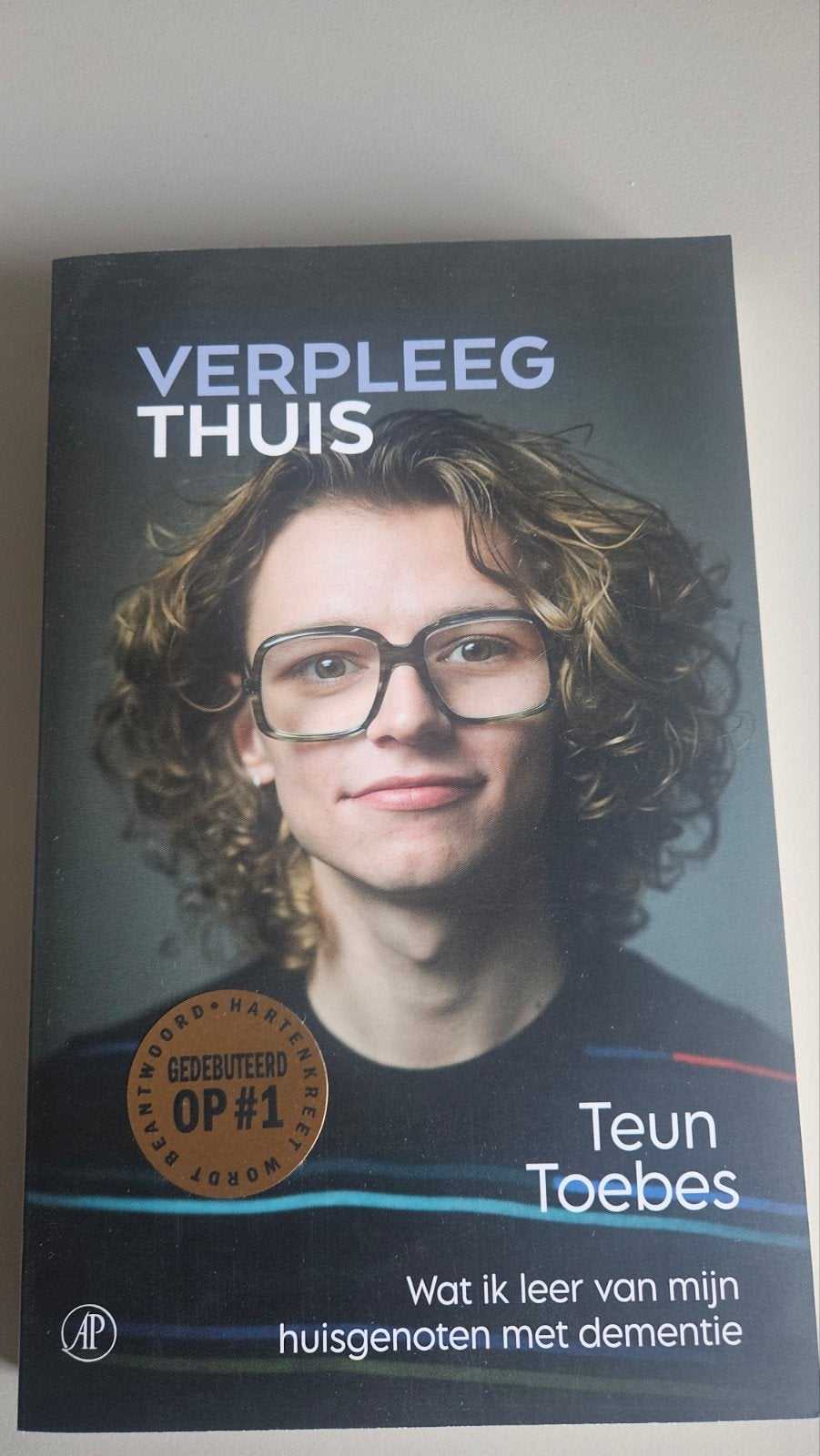 Verpleeg Thuis - Teun Toebes (Boek), Ophalen of Verzenden, Zo goed als nieuw, Overige typen, Teun Toebes