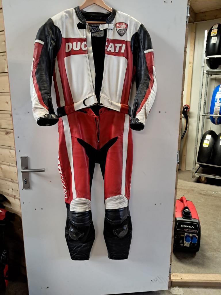 Leren MJK Ducati combi, Motoren, Kleding | Motorkleding, Ophalen, Tweedehands, Heren, Combipak