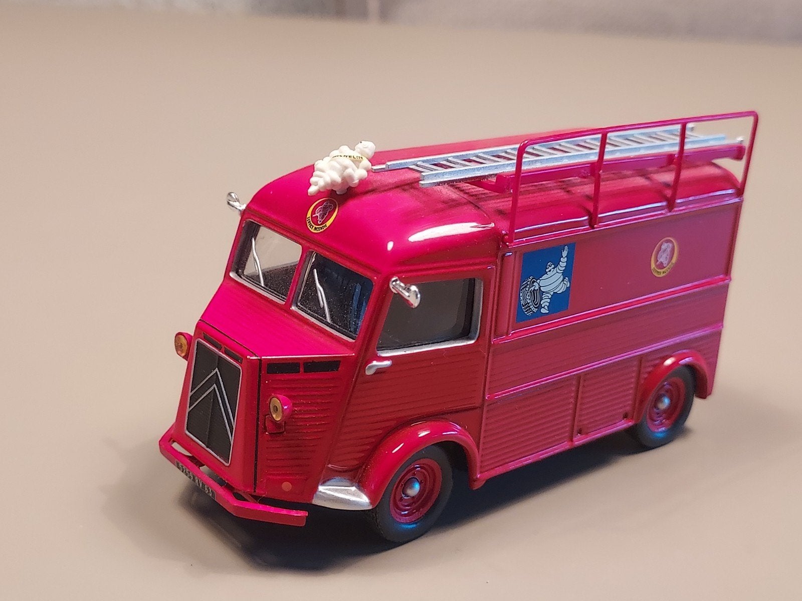 Citroën H Michelin bedrijfsbrandweer 1:43 Altaya, Hobby en Vrije tijd, Ophalen of Verzenden, Zo goed als nieuw, Auto, Overige merken