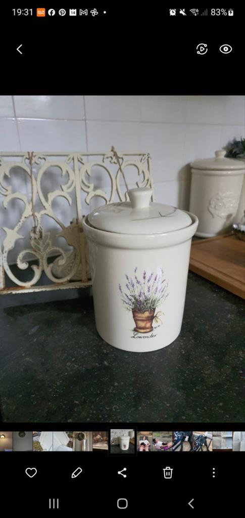 Lavendel pot 24 cm bij 12cm  nu voor €5.00, Ophalen of Verzenden