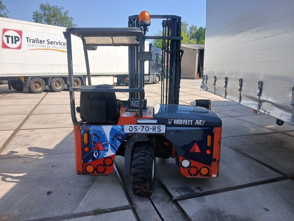 Moffett m4 kooiaap, Bedrijf, Diesel, Te koop
