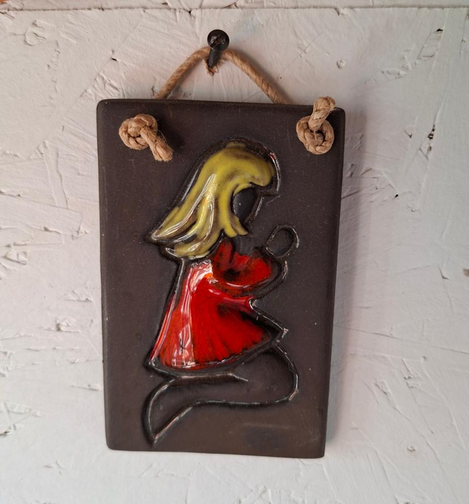 Vintage wandtegel Zweden 8x12 cm - Meisje van keramiek, Antiek en Kunst, Antiek | Keramiek en Aardewerk, Ophalen of Verzenden