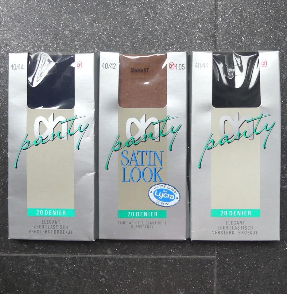 AH panty 20 denier 3 stuks zwart marine huidkleur panties, Kleding | Dames, Leggings, Maillots en Panty's, Albert Heijn, Zwart